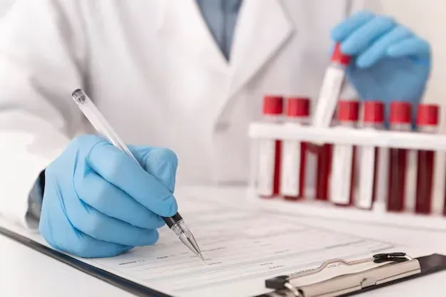 Cirurgia plástica mamária: conheça os exames que podem ser realizados antes da cirurgia